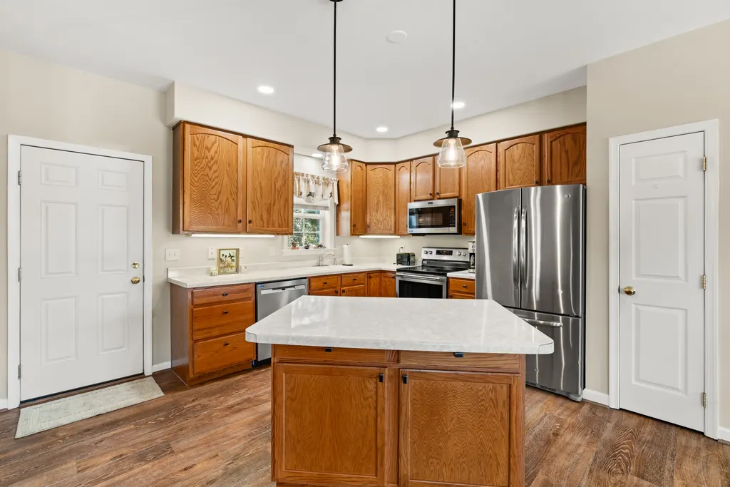 Kitchen with island